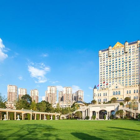 Wyndham Grand Kunming East Hotel Exterior foto