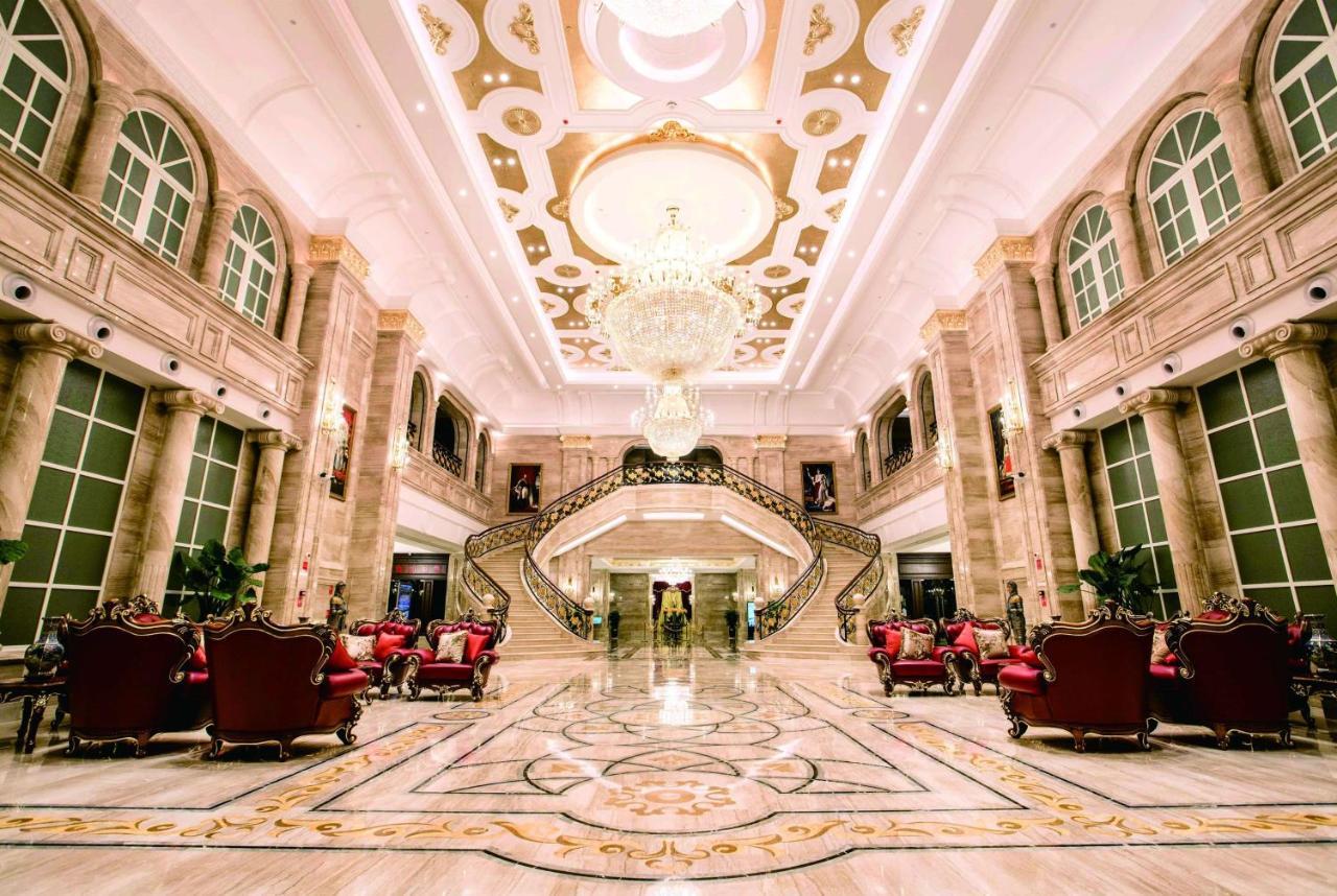 Wyndham Grand Kunming East Hotel Exterior foto