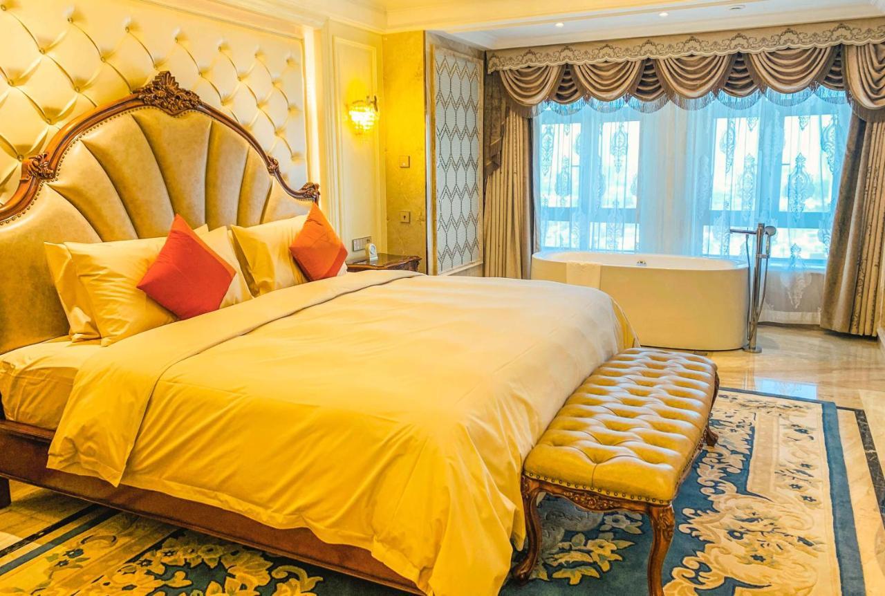 Wyndham Grand Kunming East Hotel Exterior foto