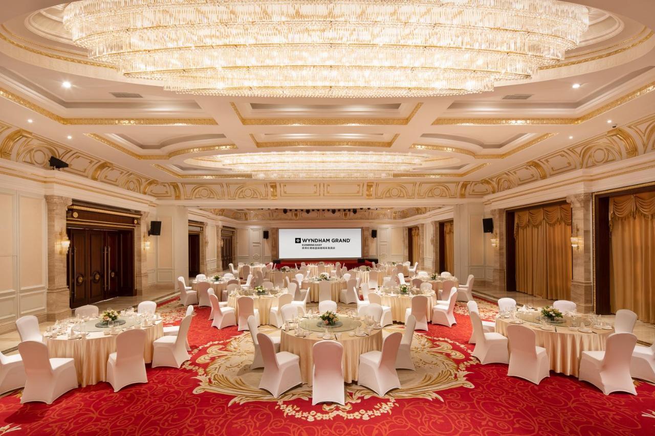 Wyndham Grand Kunming East Hotel Exterior foto