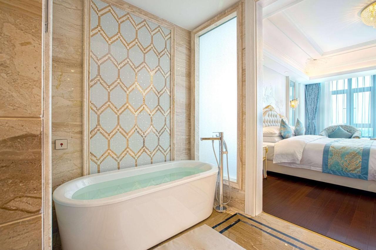 Wyndham Grand Kunming East Hotel Exterior foto
