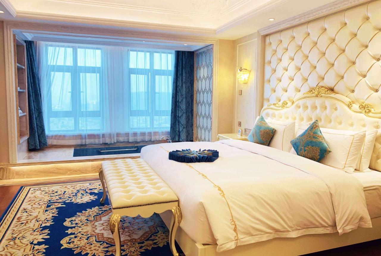Wyndham Grand Kunming East Hotel Exterior foto